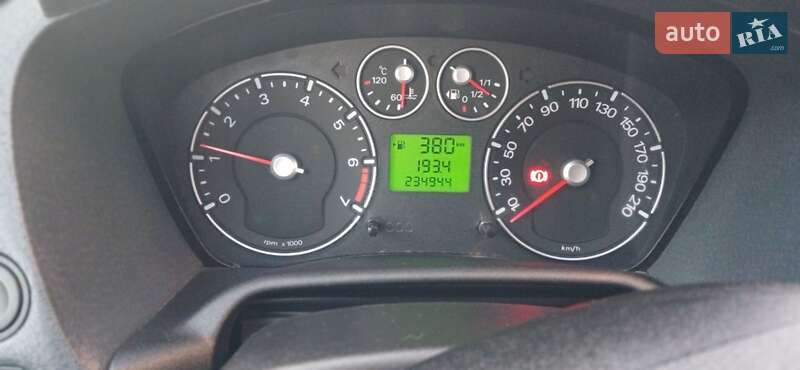 Хэтчбек Ford Fusion 2005 в Дунаевцах