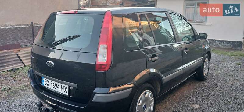 Хэтчбек Ford Fusion 2005 в Дунаевцах