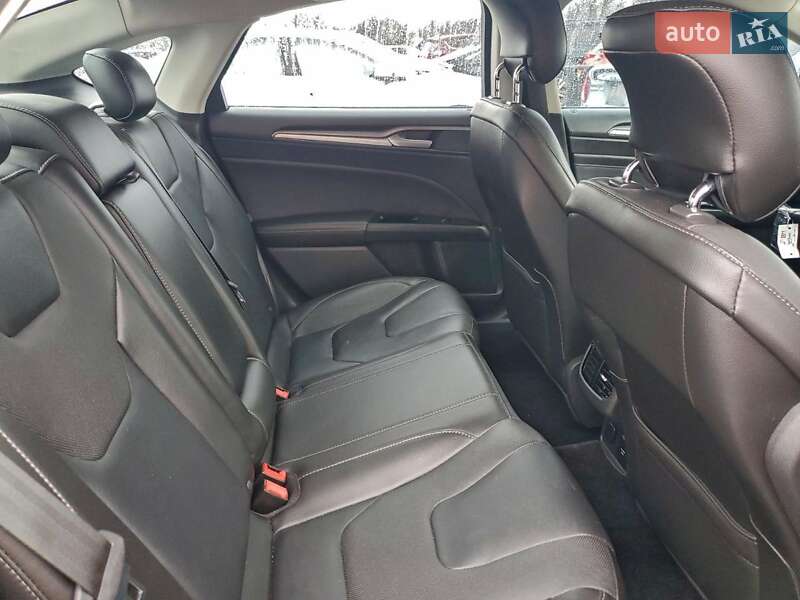 Седан Ford Fusion 2013 в Луцке фото 10 Седан Ford Fusion 2013 в Луцке