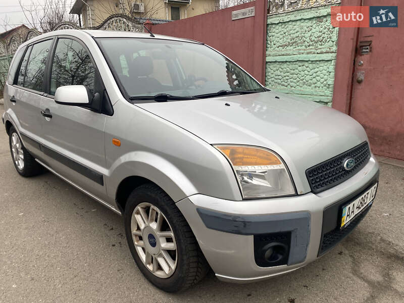 Хэтчбек Ford Fusion 2009 в Киеве