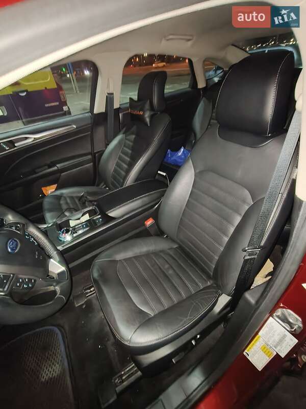 Седан Ford Fusion 2017 в Киеве фото 7 Седан Ford Fusion 2017 в Киеве