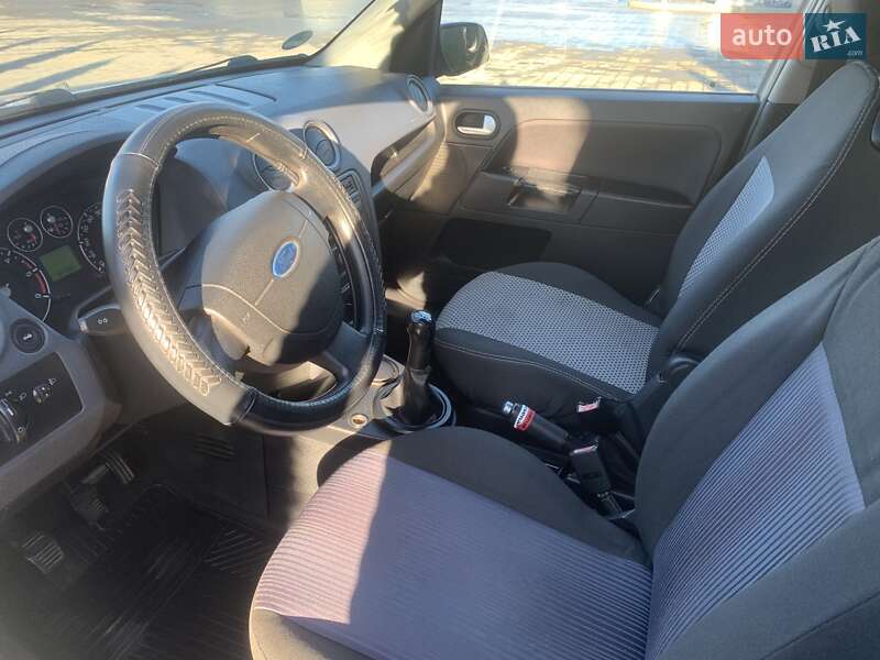 Хэтчбек Ford Fusion 2008 в Надворной фото 7 Хэтчбек Ford Fusion 2008 в Надворной