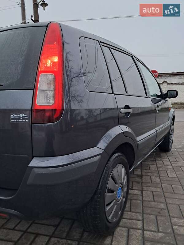 Хэтчбек Ford Fusion 2009 в Прилуках