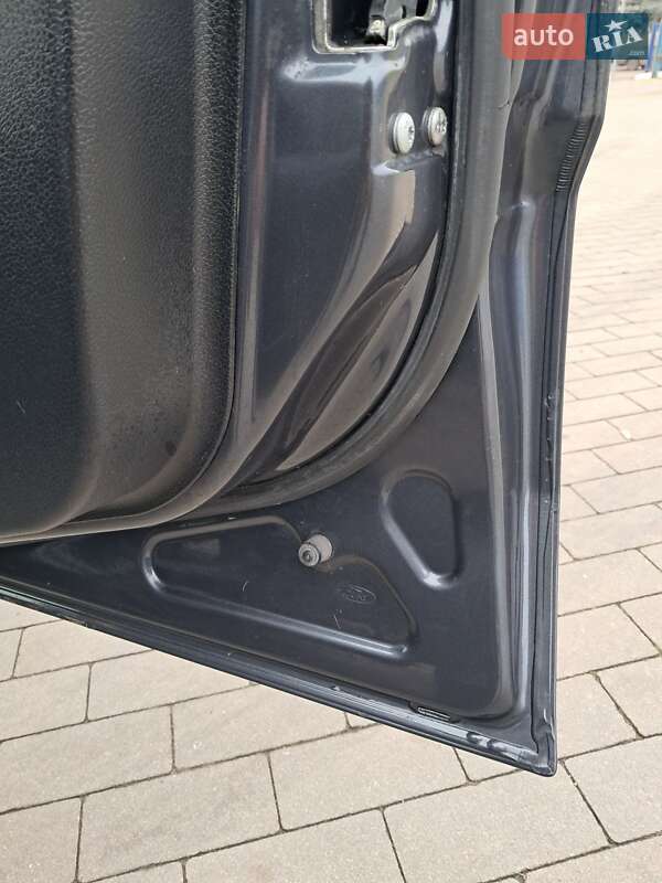 Хэтчбек Ford Fusion 2009 в Прилуках