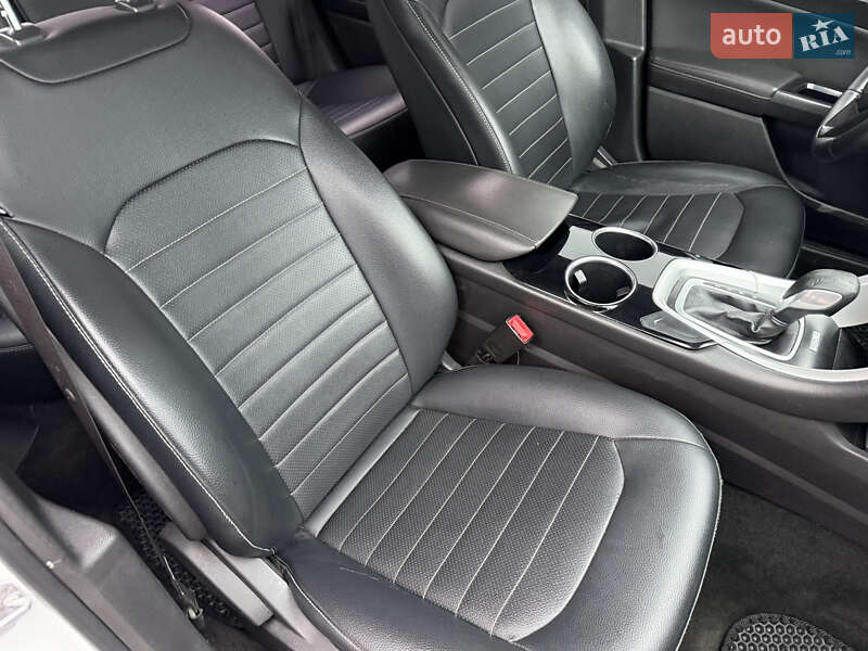 Седан Ford Fusion 2013 в Киеве