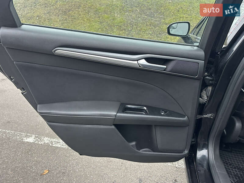 Седан Ford Fusion 2014 в Киеве