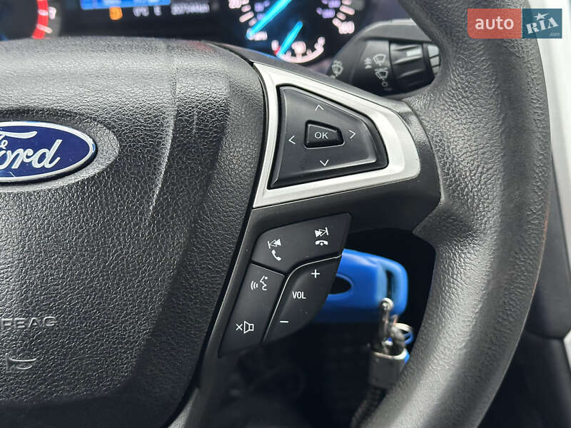 Седан Ford Fusion 2014 в Киеве