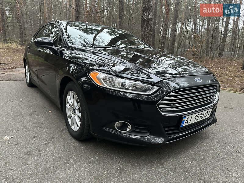 Седан Ford Fusion 2015 в Обухове