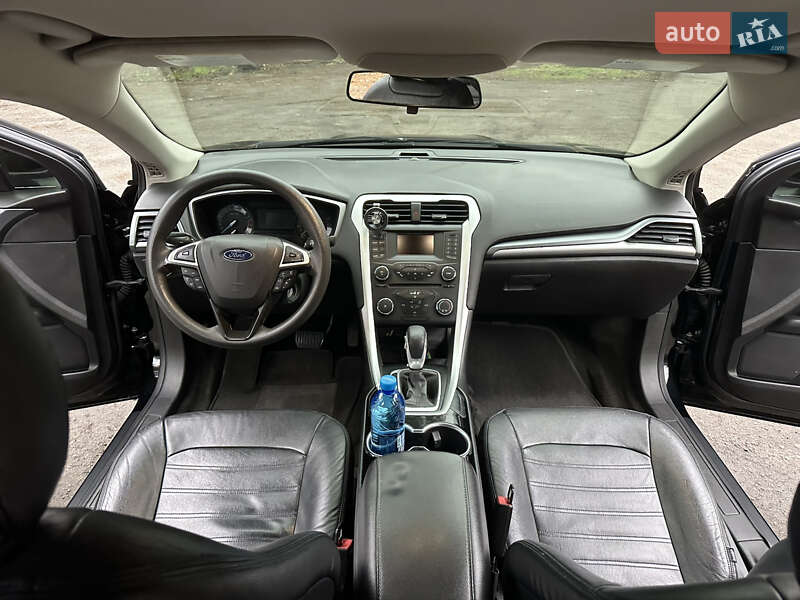 Седан Ford Fusion 2015 в Обухове