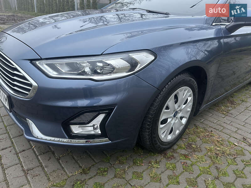 Седан Ford Fusion 2018 в Кривом Роге