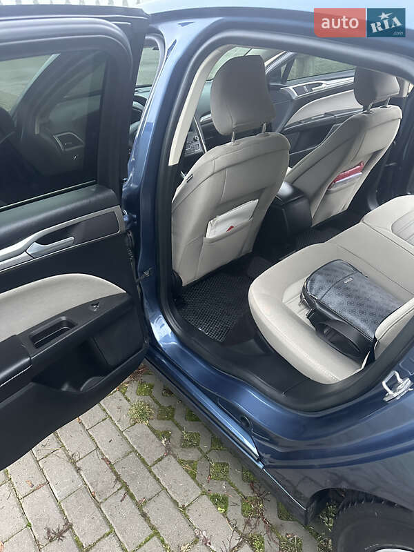 Седан Ford Fusion 2018 в Кривом Роге