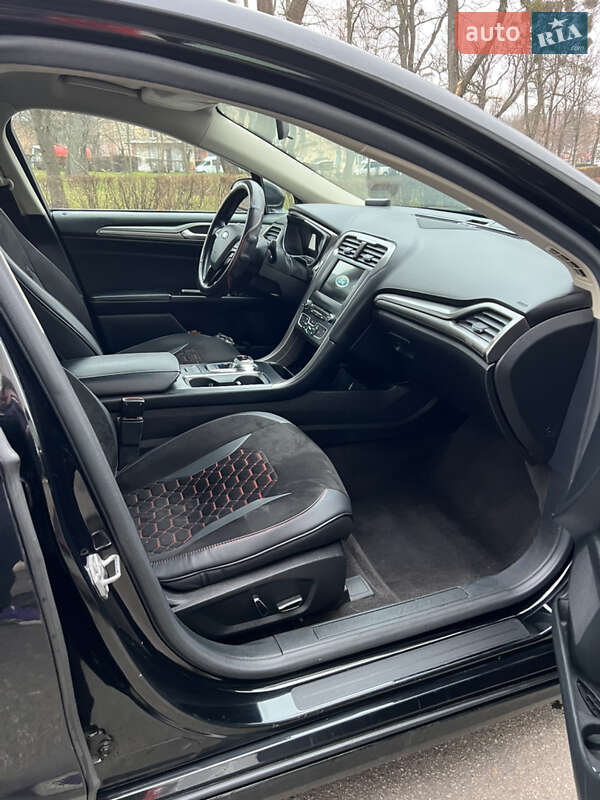 Седан Ford Fusion 2016 в Киеве