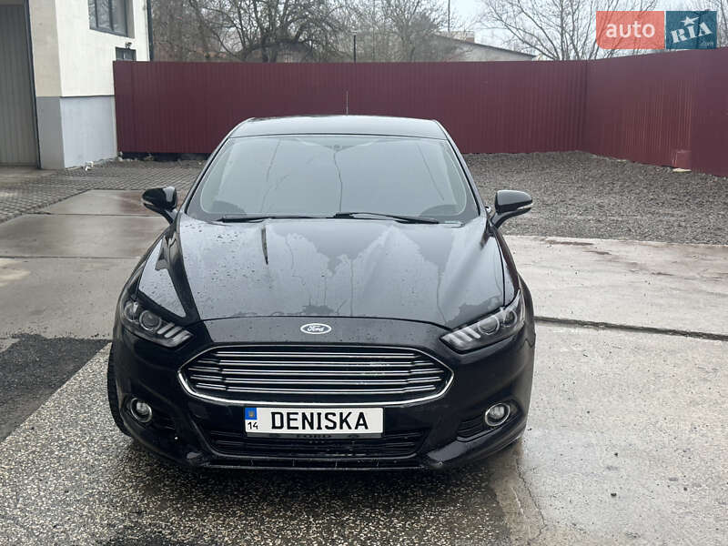 Седан Ford Fusion 2013 в Рогатине