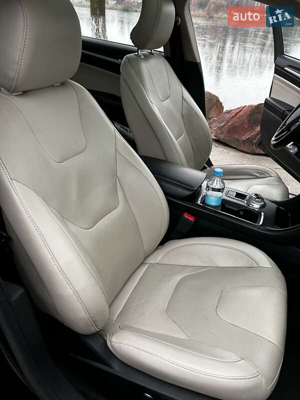 Седан Ford Fusion 2018 в Киеве