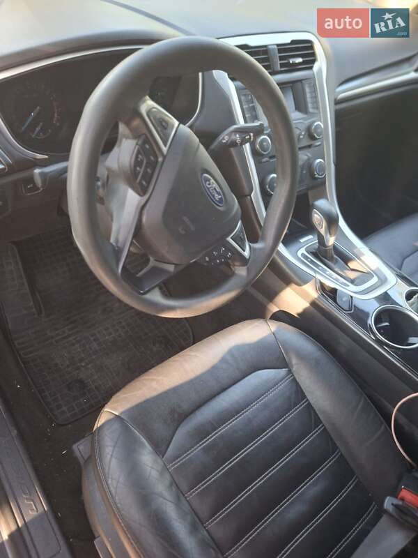 Седан Ford Fusion 2013 в Днепре