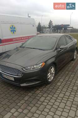 Седан Ford Fusion 2016 в Ужгороде