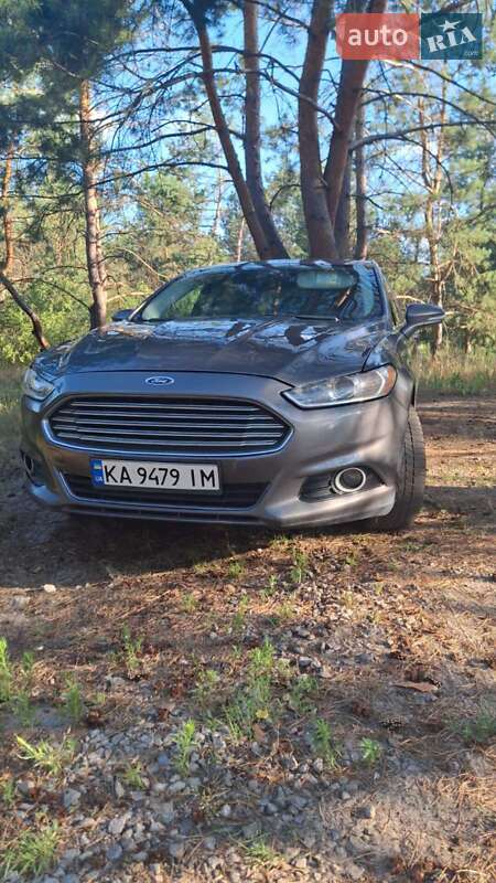 Седан Ford Fusion 2013 в Днепре