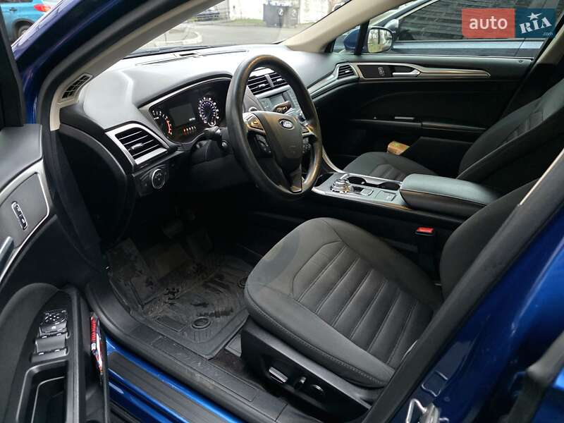 Седан Ford Fusion 2016 в Киеве