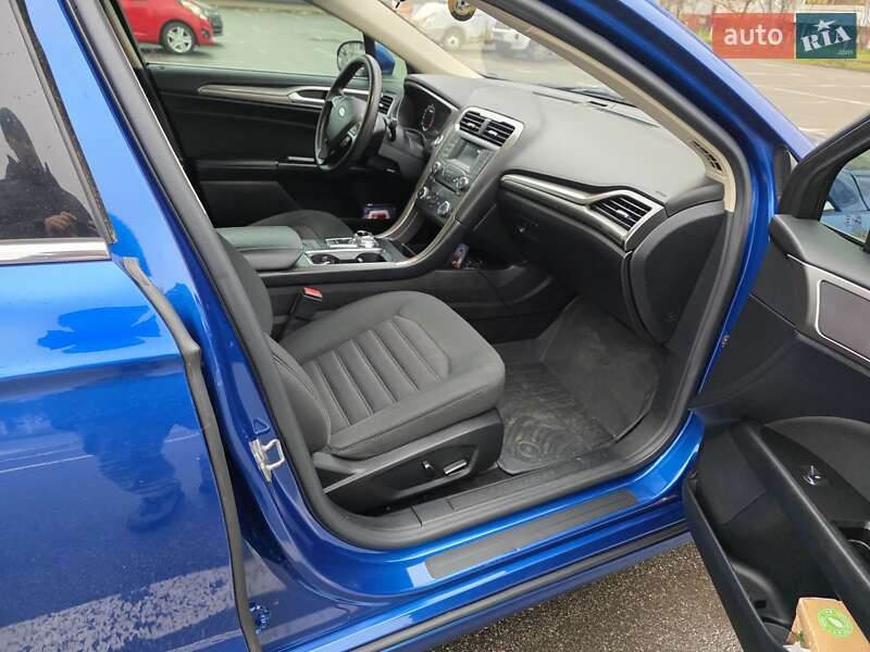 Седан Ford Fusion 2016 в Киеве