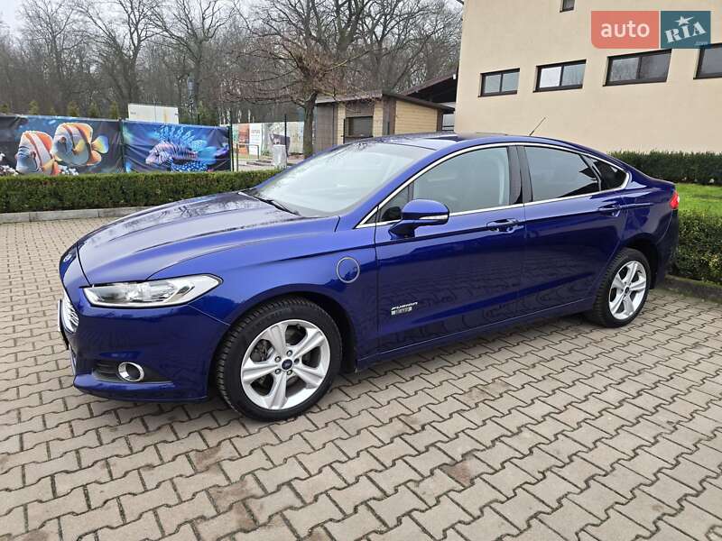 Седан Ford Fusion 2015 в Киеве