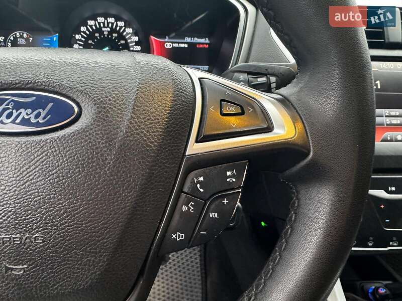 Седан Ford Fusion 2013 в Киеве