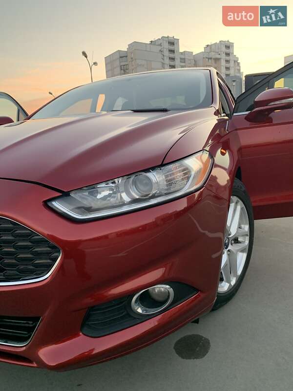 Седан Ford Fusion 2015 в Киеве