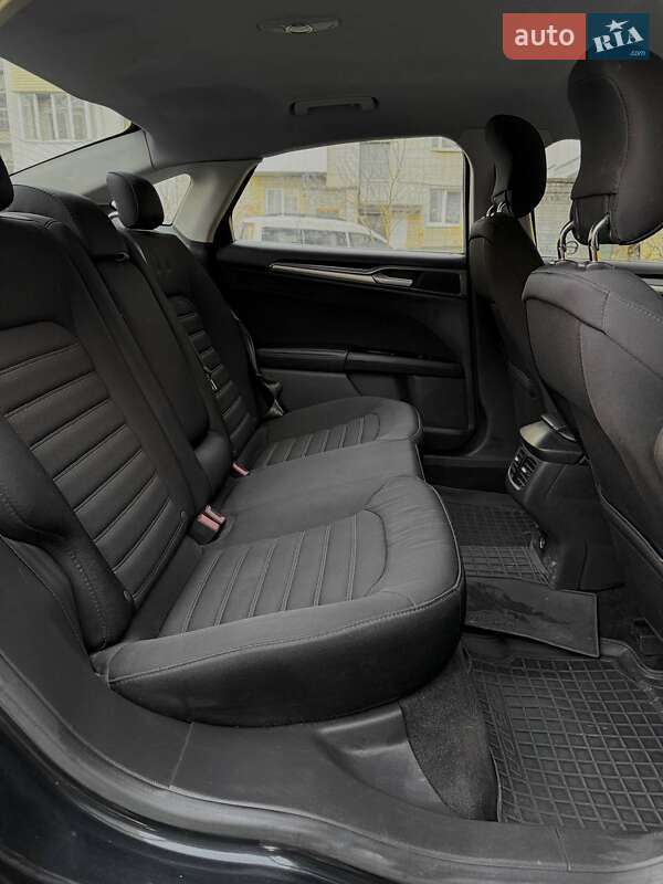 Седан Ford Fusion 2014 в Новом Роздоле