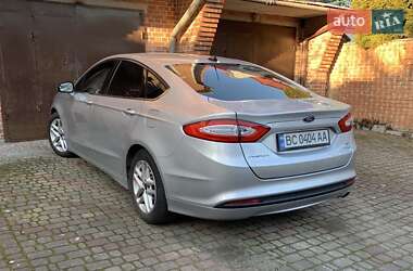Седан Ford Fusion 2013 в Львові