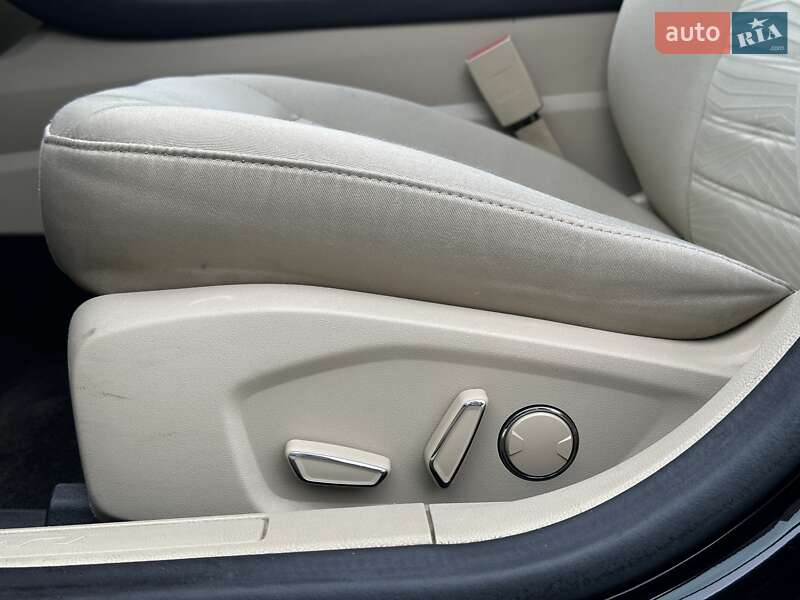 Седан Ford Fusion 2015 в Киеве