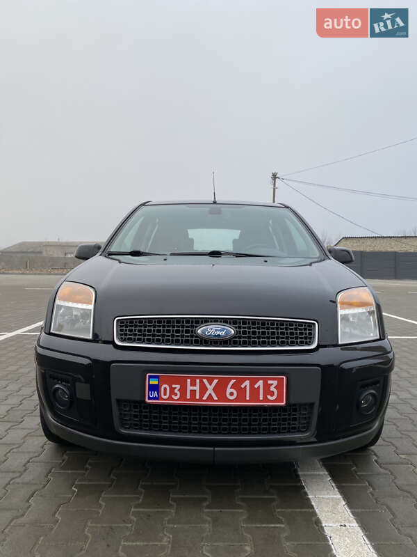 Хэтчбек Ford Fusion 2008 в Киеве