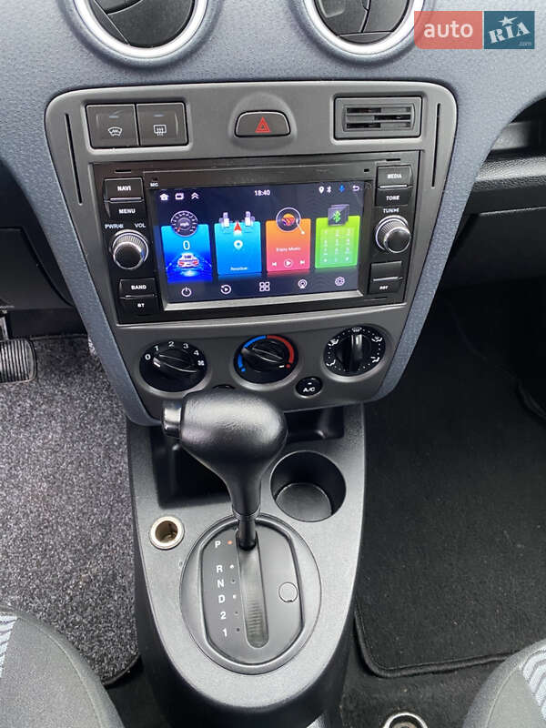 Хэтчбек Ford Fusion 2008 в Киеве