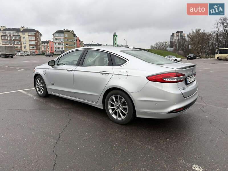 Седан Ford Fusion 2016 в Киеве фото 8 Седан Ford Fusion 2016 в Киеве