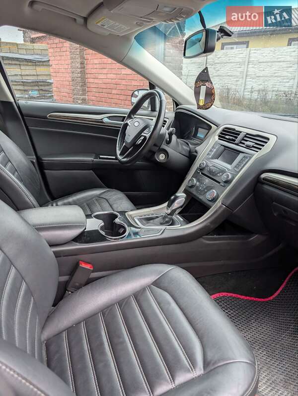 Седан Ford Fusion 2016 в Києві