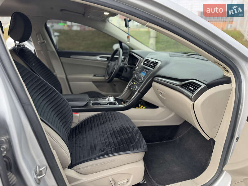 Седан Ford Fusion 2016 в Киеве