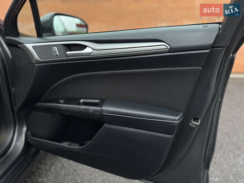 Седан Ford Fusion 2017 в Києві