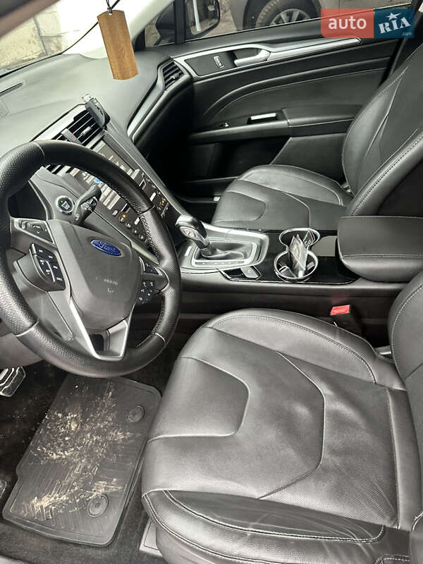 Седан Ford Fusion 2015 в Переяславі