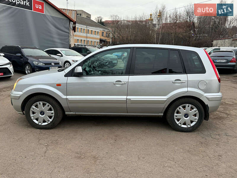 Хэтчбек Ford Fusion 2010 в Виннице