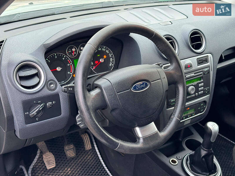 Хэтчбек Ford Fusion 2010 в Виннице