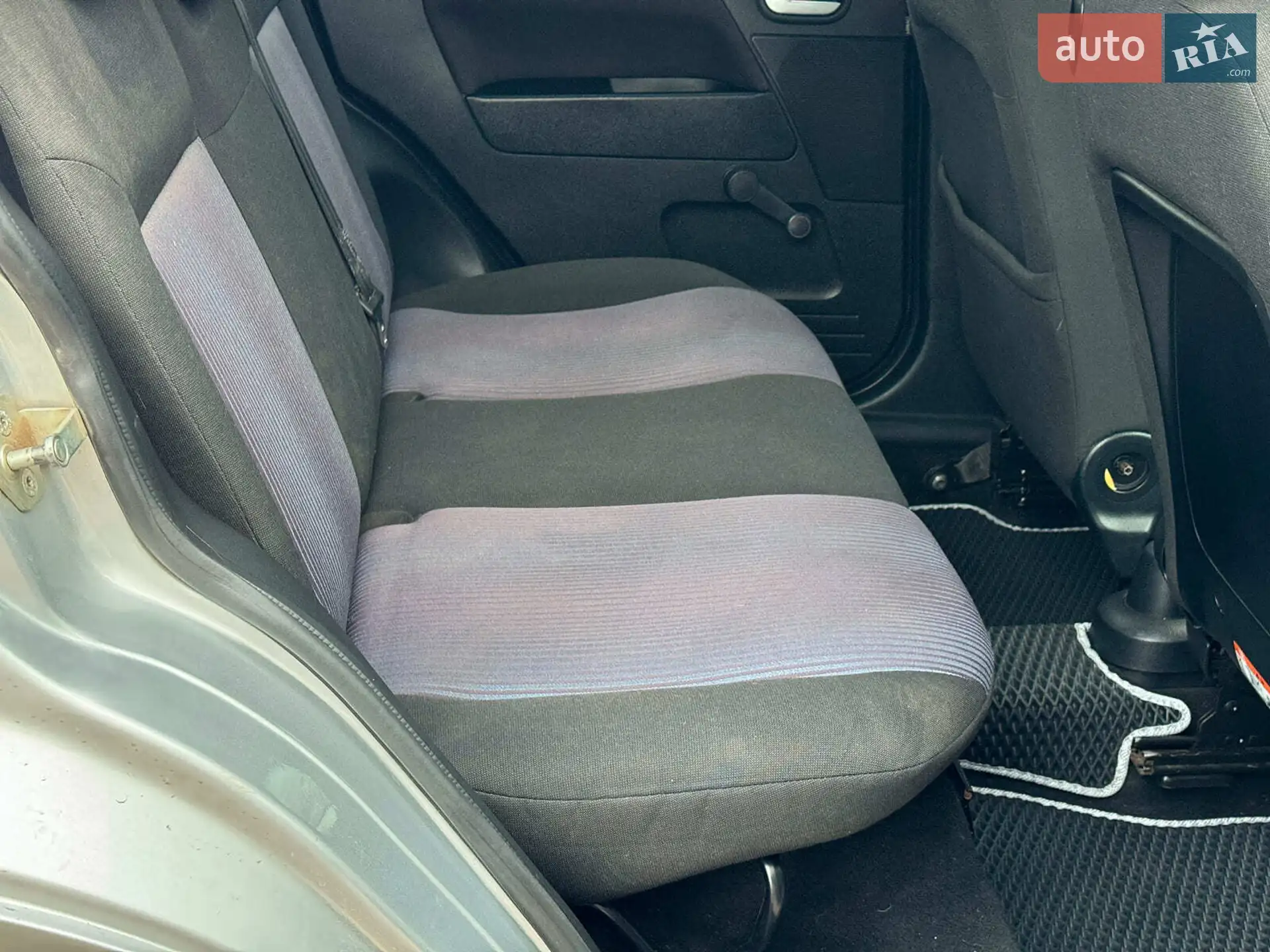 2010 Ford Fusion - мініатюра 20
