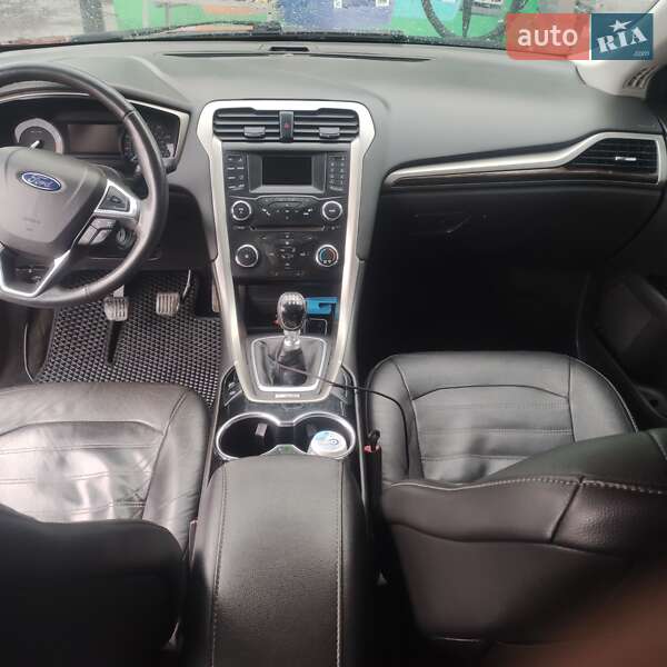 Седан Ford Fusion 2013 в Павлограде