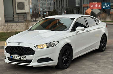 Седан Ford Fusion 2015 в Києві
