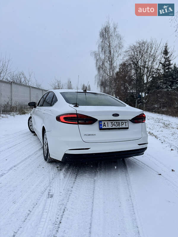 Седан Ford Fusion 2019 в Борисполе