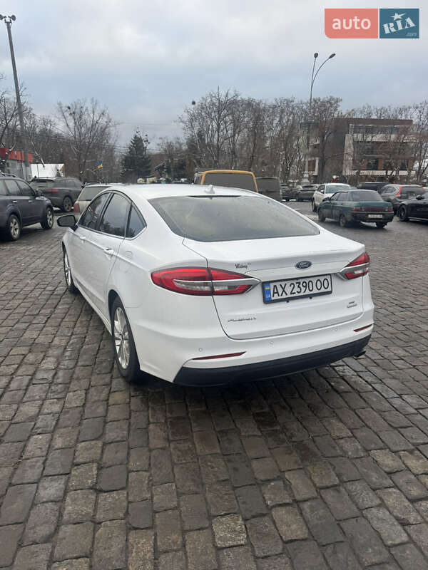 Седан Ford Fusion 2019 в Харькове