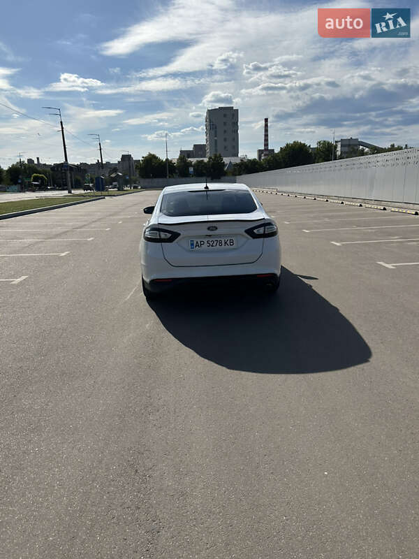 Седан Ford Fusion 2014 в Дніпрі