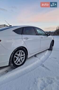 Седан Ford Fusion 2015 в Кременчуге