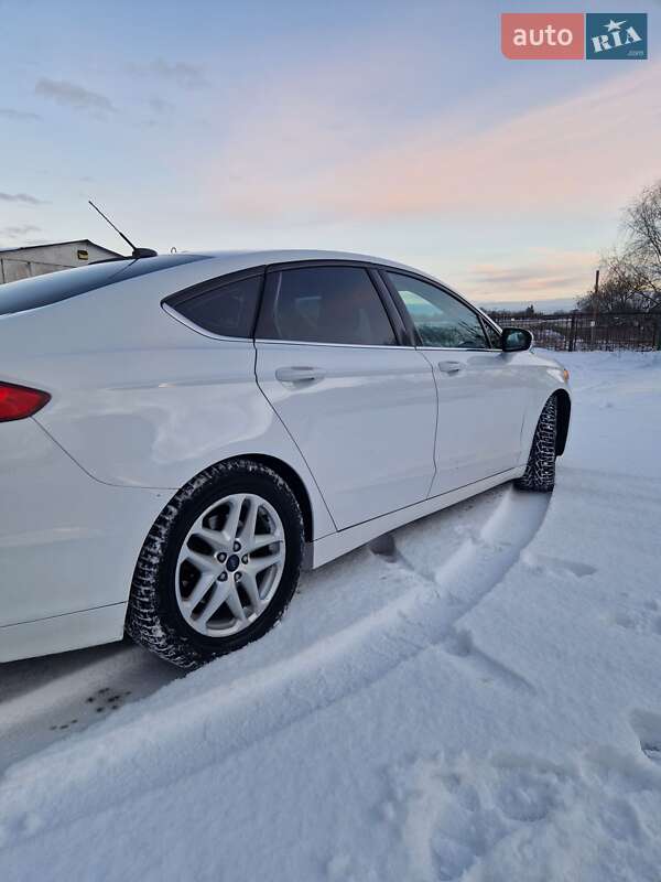 Седан Ford Fusion 2015 в Кременчуге