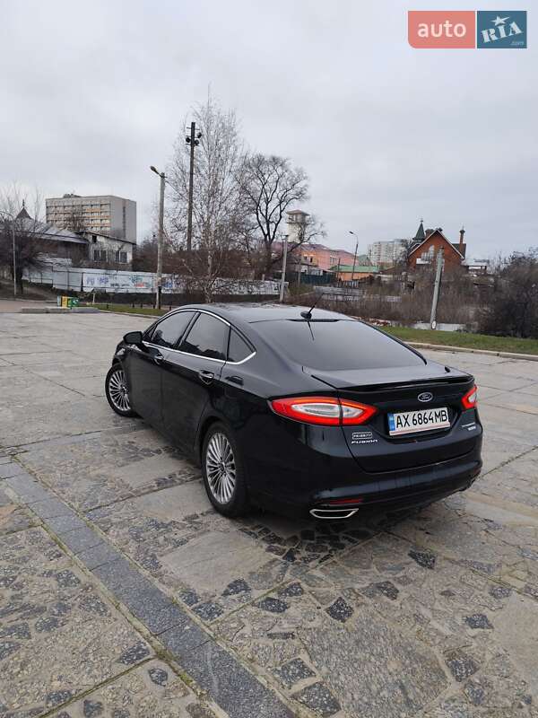 Седан Ford Fusion 2014 в Черкасах