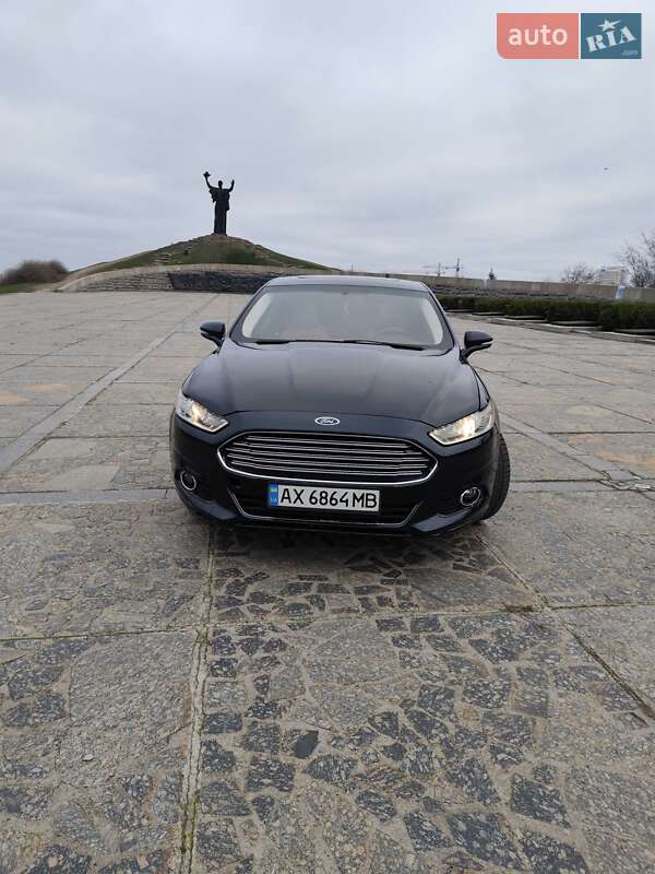 Седан Ford Fusion 2014 в Черкасах