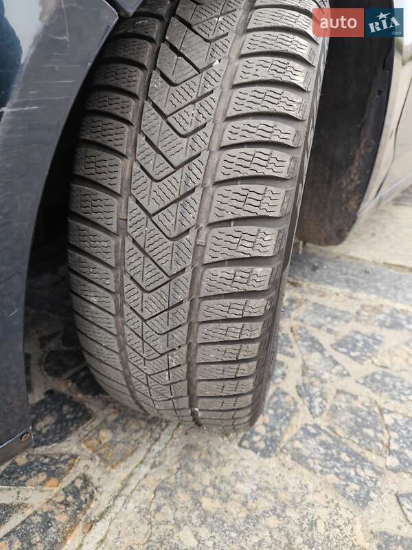 Седан Ford Fusion 2014 в Черкасах