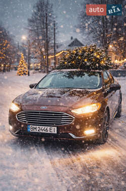 Седан Ford Fusion 2019 в Лебедине